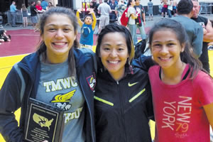 Teshya Alo (left) with Olympic bronze medalist Clarissa Chun (center) and sister Teniya in May at the Body Bar USA Womenâ€™s Wrestling Championships in Florida | Photo from Alo family