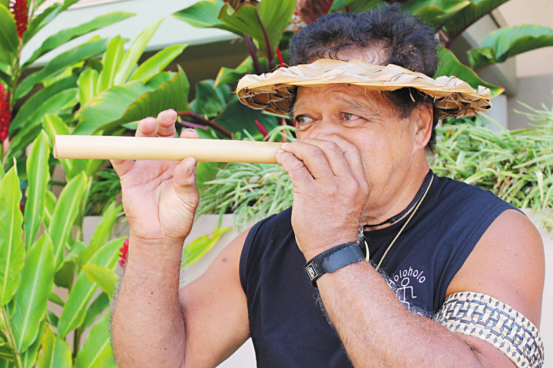Nelson Kaai shows the kind of beautiful music that emanates from a traditional nose flute