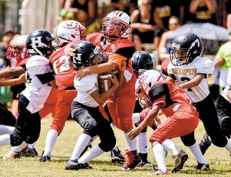 Mitey-mite Pop Warner Battle Results in Tie
