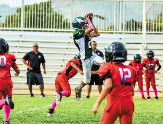 Eagles Celebrate 1-Point Win Over Raiders