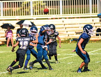 Colts Stand Tall, Run Past Titans
